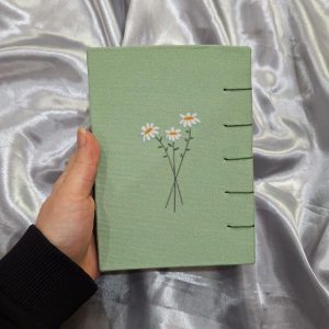 دفتر طرح بابونه زمینه سبز